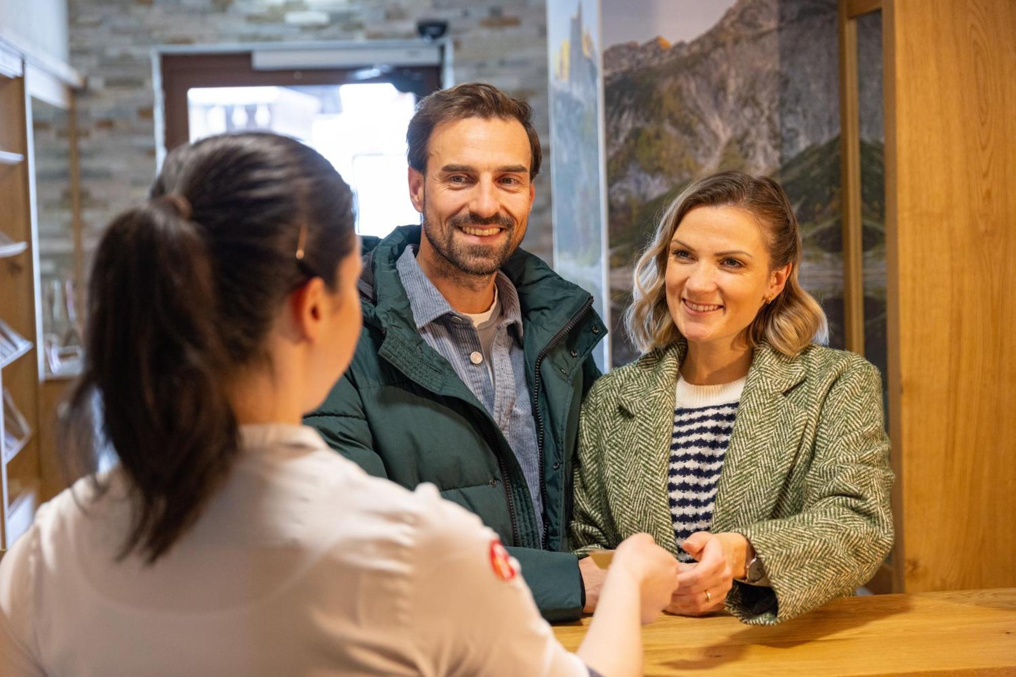 Apart- Und Wellnesshotel Dachsteinresort Russbach am Pass Gschütt Eksteriør bilde