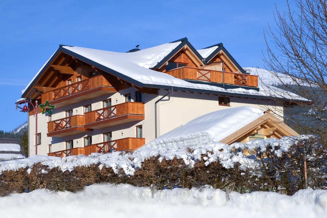 Apart- Und Wellnesshotel Dachsteinresort Russbach am Pass Gschütt Eksteriør bilde