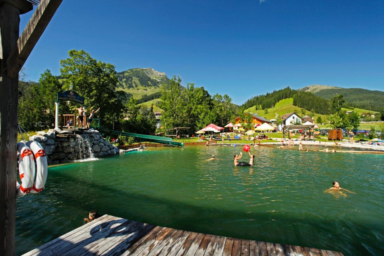 Apart- Und Wellnesshotel Dachsteinresort Russbach am Pass Gschütt Eksteriør bilde